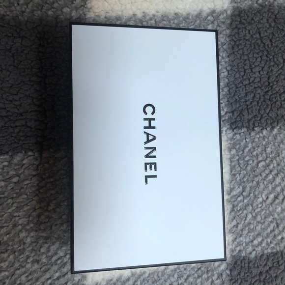 Chanel box